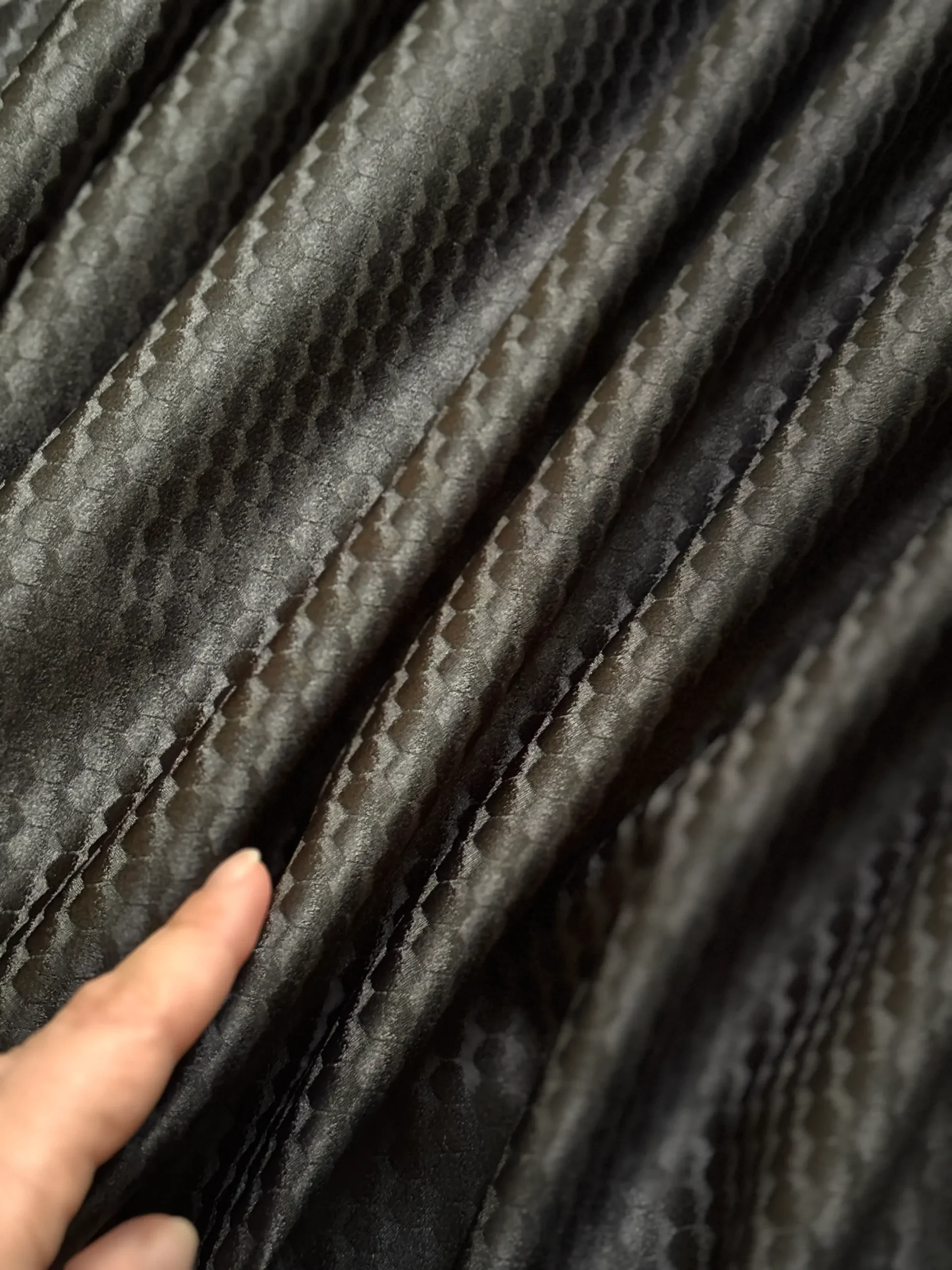 Juoda dušo užuolaida - Image 2